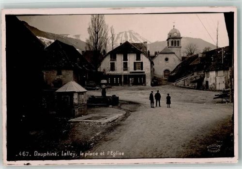 Lalley Kirche Place et l´Eglise