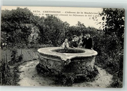Chevreuse Schloss Chateau de la Madeleine