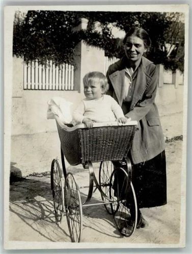 Stuttgart 1920 Kinderwagen