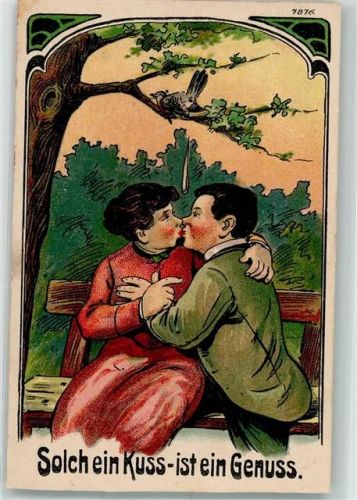 1908 Mann und Frau küssen sich auf einer Parkbank während ein Vogel über den beiden sein Geschäft macht Humor