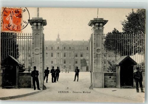 Verdun 1910 Kaserne Uniform