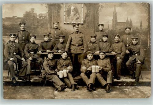 1915 Gruppenfoto Atelierfoto Bierkrug