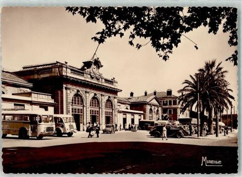 Toulon Omnibus Auto Oldtimer Bahnhof