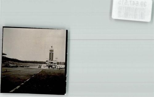 Hockenheim Startaufstellung auf dem Hockenheimring vor dem Dunlop-Turm Foto Orginal aus Archiv eines Ansichtskartenverlags Ort handschriftlich