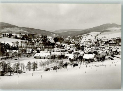 Gersfeld Winterpracht der Rhön Wintersportplatz Luftkurort Winter Schnee Kirche