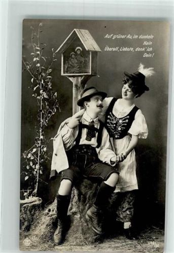 1908 Heiligenhäuschen Tracht Dirndl Vers Studiokulisse