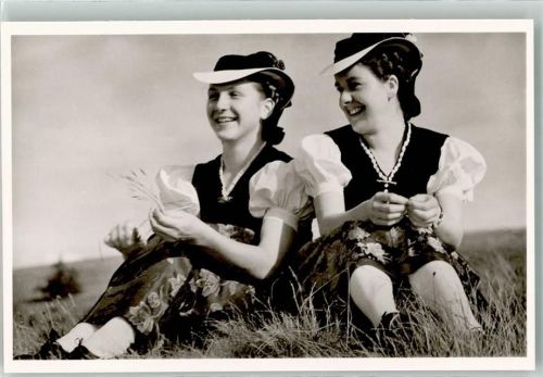 Feldberg Tracht Schwarzwaldmaidle