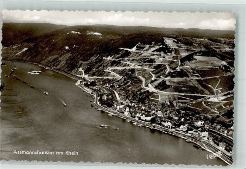 Assmannshausen Fliegeraufnahme des Ortes am Rhein