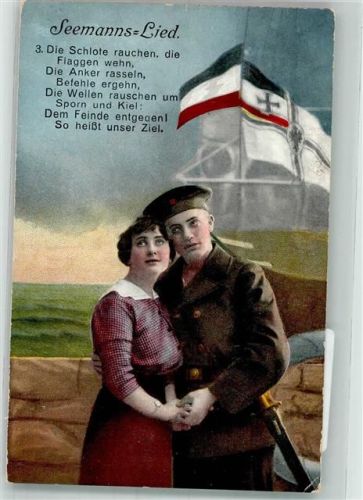 Deutscher Matrose mit seiner Liebsten vor einer Reichskriegsflagge WK I