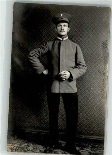 Ulm 1912 Landser in Uniform im Fotostudio Ort lt. Fotograf Blumenschein
