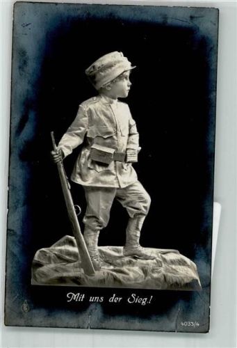 1917 Lebendige Statue Junge in österreichischer Uniform mit Karabiner Feldpost WK I Hauzenberg