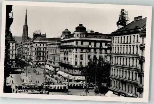 Wien 1. Bezirk, Innere Stadt Kärntnerstraße Stephansdom Oldtimer Straßenbahn