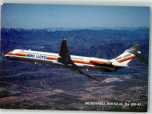 Fliegeraufnahme einer McDonnell Douglas Typ MD-83 der Aero Lloyd