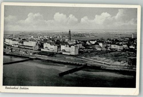 Borkum Promenade mit Leuchtturm
