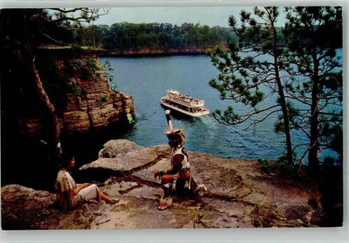 Zwei Winnebago Indianer am Signal Point Wisconsin Dells USA Fotograf John Trumble