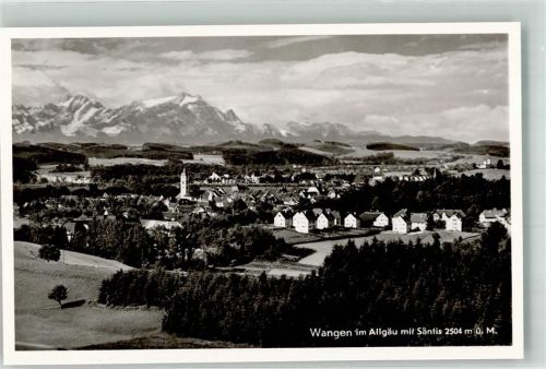Wangen mit Kirche St. Martin und Säntis