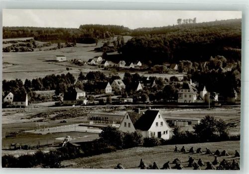 36355 W6424 Hochwaldhausen Gebrauchsspuren mit Schwimmbad Ort lt. Verlag Foto AK Karte beschnitten