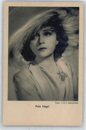 Negri, Pola
