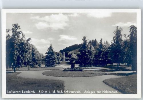 Lenzkirch Anlagen mit Heldenhain