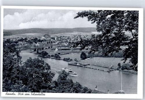 31785 W3250 Hameln - Ortsansicht, Kirche, Blick vom Felsenkeller