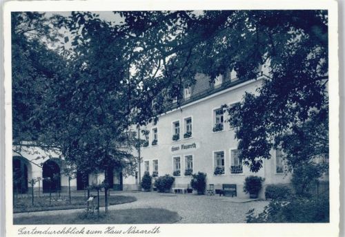 Altötting St. Franziskus-Haus, Gartendurchblick zum Haus Nazareth