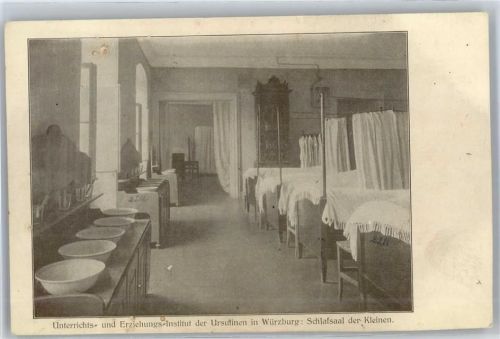 Würzburg Unterrichts- und Erziehungs-Institut der Ursulinen, Schlafsaal der Kleinen