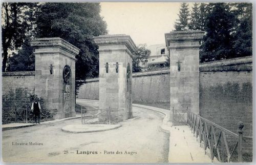 Langres Porte des Auges