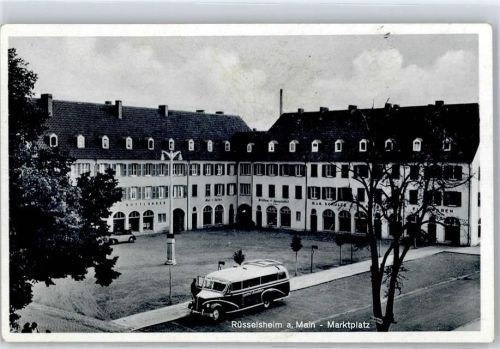 Rüsselsheim Marktplatz Omnibus Oldtimer