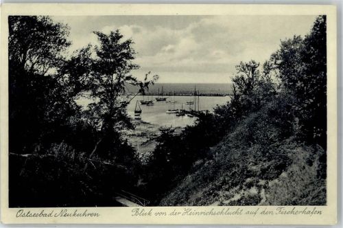 Neukuhren 1937 Fischerhafen von der Heinrichsschlucht