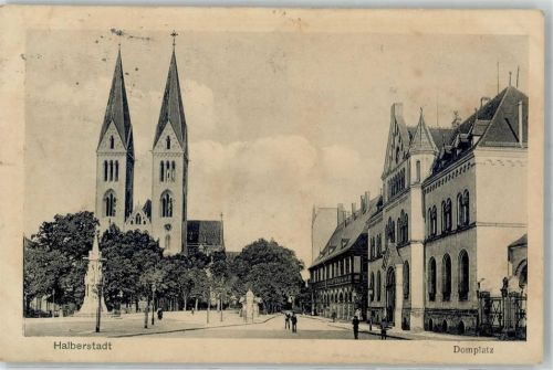 Halberstadt Domplatz Litfaßsäule