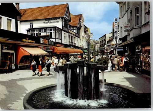 Bad Salzuflen Fußgängerzone Langestrasse Brunnen Geschäft