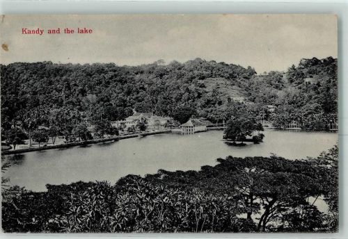 Kandy Lake