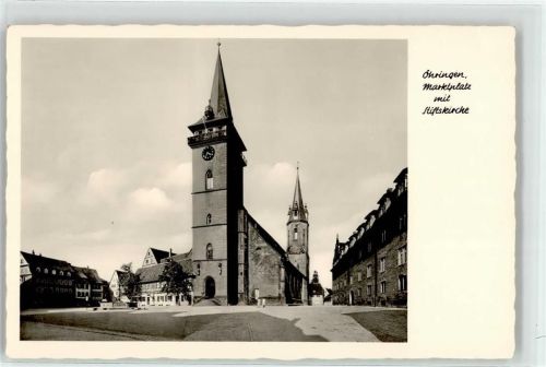 Öhringen Marktplatz mit Stiftskirche Brunnen