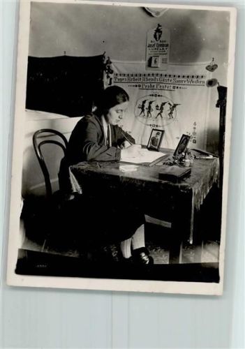 1929