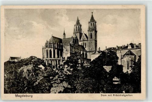 Magdeburg Dom und Präsidialgarten