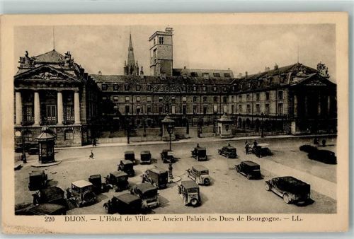 Dijon L Hotel de Ville Autos Pavillon Litfaßsäule
