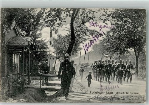 Lockstedter Lager 1909 Marschierende Soldaten in Uniform in Paradeformation Fotograf Vahlendick