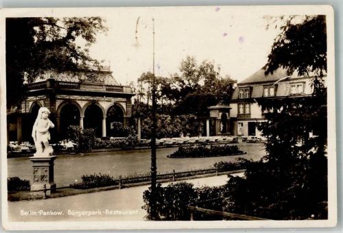 10115 O1100 Pankow 1929 Foto AK Gasthaus Bürgerpark Denkmal Putti