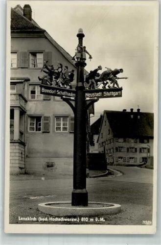 Lenzkirch Wegweiser Holuschnitzerei