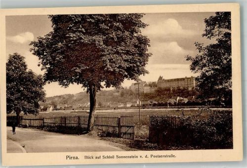 Pirna Postaerstraße mit Schloss Sonnenschein