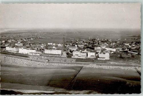 Borkum Leuchtturm Schwimmbad Strand Hotel Fliegeraufnahme Foto Original aus Archiv eines Ansichtskartenverlages