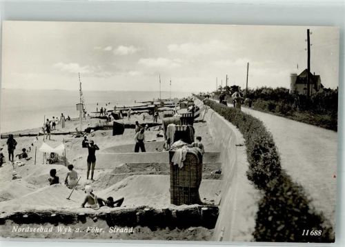 Wyk Schwimmbad Strand