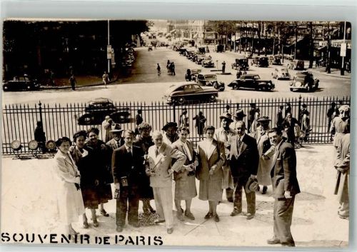 Paris Kirche St. Madeleine Auto Gruppenfoto