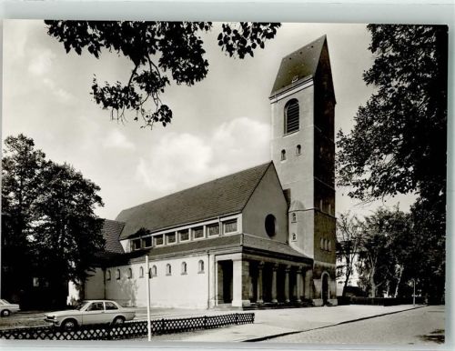 Lankwitz Kath. Kirche Mater Dolorosa Auto