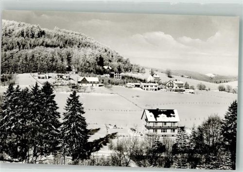 Willingen Ortsteil Stryck mit Pension Schröder im Winter Fotograf Werner