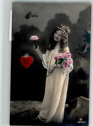 Junges Mädchen Mit Rosen und Herz verkörpert die Liebe Nr. 3858/2