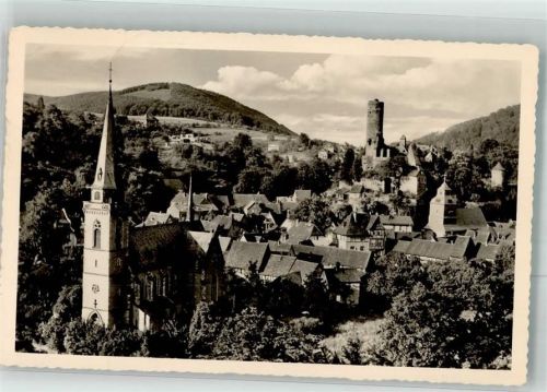 Eppstein Panorama des Ortes mit St. Laurentius Kirche und Burg Eppstein Fotograf Dinges