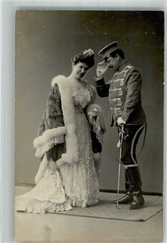 Frau Soldat Uniform