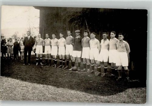 Fußballmannschaft vor dem Anpfiff