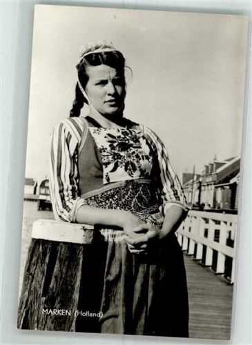 Marken Tracht Frau